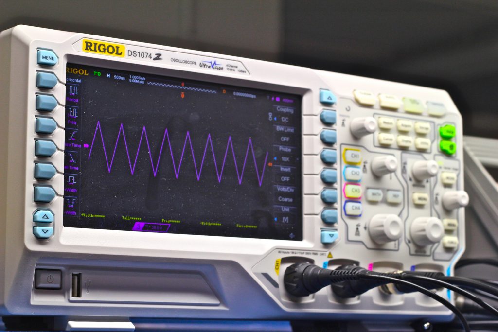 Oscilloscope – Roots 2 STEM